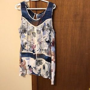 Cable and gauge sleeveless blouse